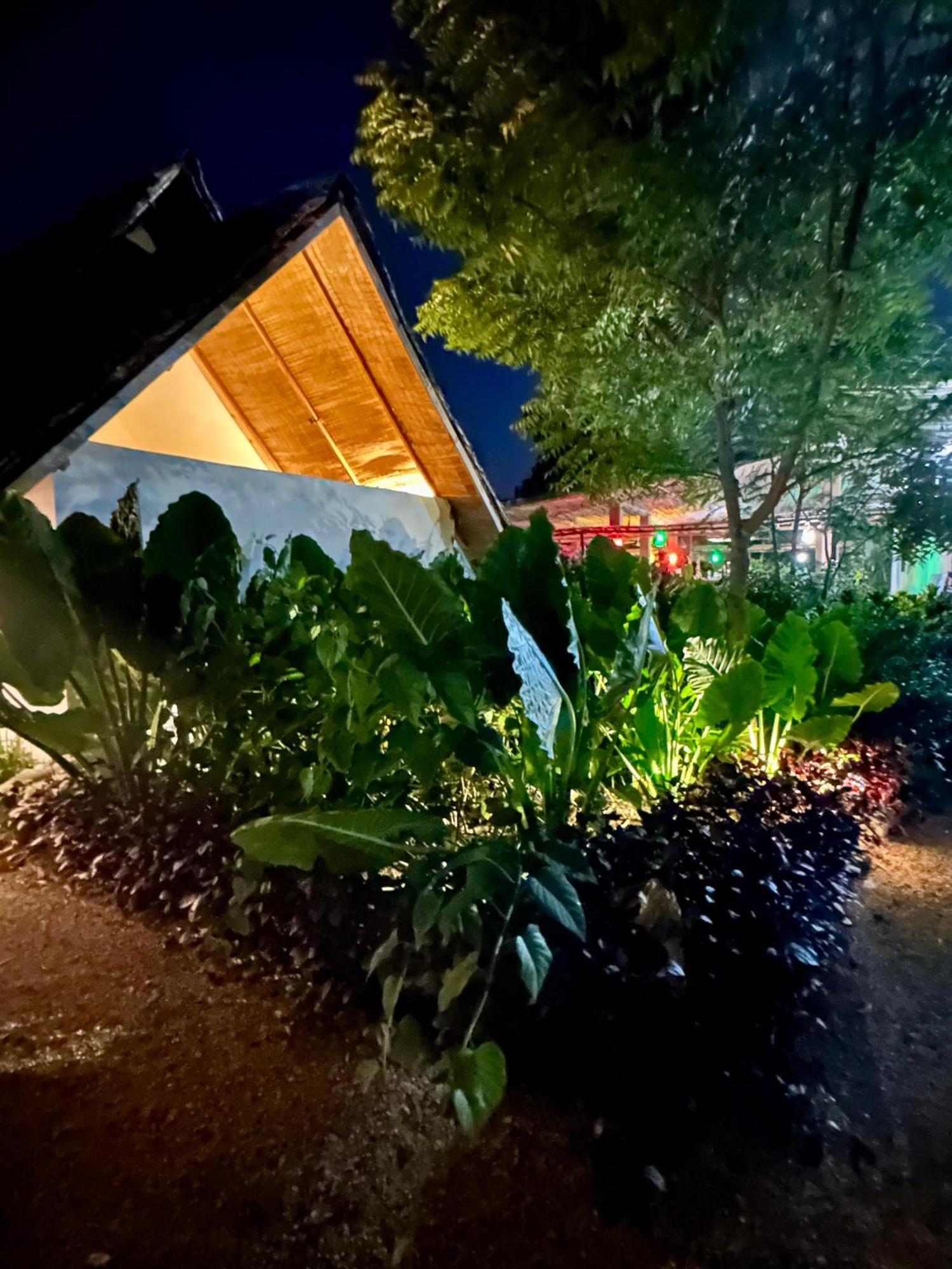 Kidoti Bay Hotel Exterior photo